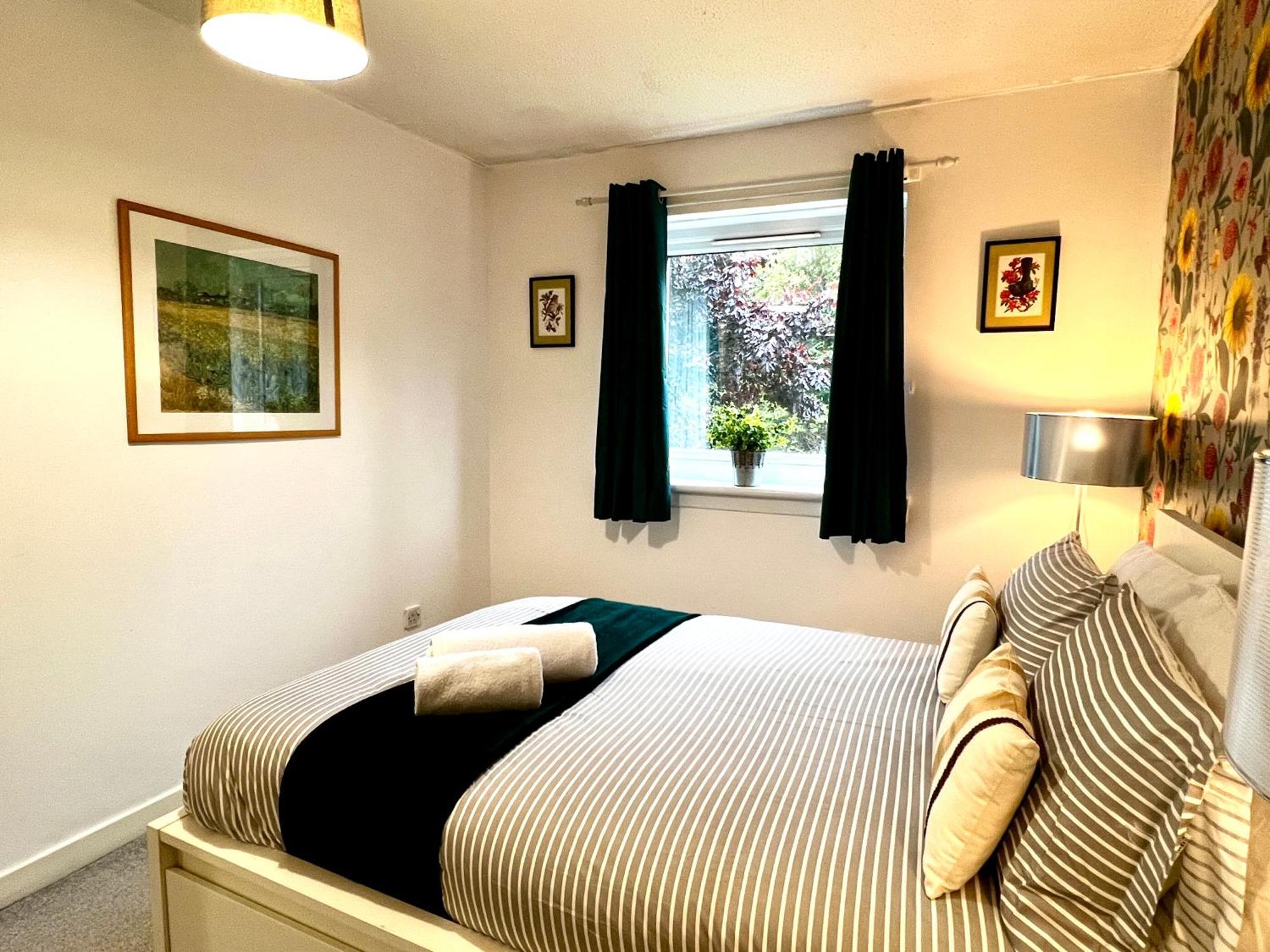 דירות גלאזגו Ground Floor Flat With Free Parking & Wifi מראה חיצוני תמונה